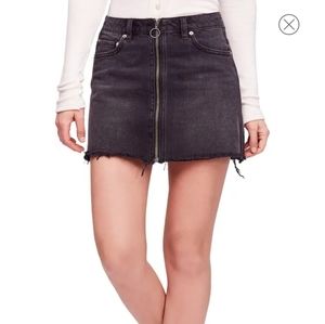 NWT We The Free/FP Zip it up Black Skirt Size 27